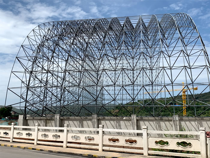 东城山寨矿储煤棚网架